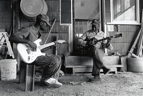 Cross Road Blues – Mississippi Delta blues at its rawest with soul-stirring vocals and haunting slide guitar